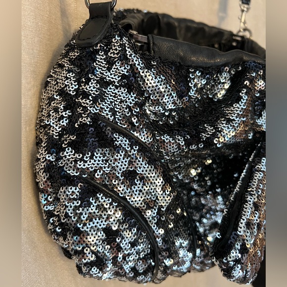 Bill Blass Sequin Nostalgic Shoulder Bag - Picture 7 of 13